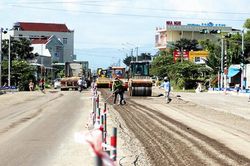 Đảm bảo an toàn trong khắc phục hư hỏng quốc lộ 1A