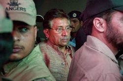Cựu Tổng thống Pakistan Pervez Musharraf bị kết án tử hình