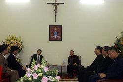 Bà con giáo dân tích cực tham gia các phong trào thi đua yêu nước