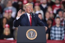 TT Trump ám chỉ cố hạ nghị sĩ Dân chủ ở 'địa ngục'