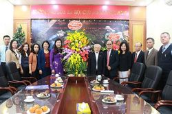 MTTQ TP Hà Nội chúc mừng Ủy ban đoàn kết Công giáo TP nhân dịp lễ Giáng sinh