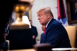 Luận tội Tổng thống Trump: Chia rẽ và bất định