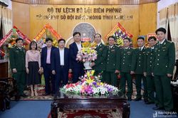 Báo Nghệ An chúc mừng Bộ CHQS tỉnh và Bộ đội Biên phòng nhân ngày truyền thống