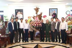 Lãnh đạo các huyện thăm, chúc mừng nhân dịp Giáng sinh 2019