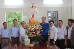 Tỉnh đoàn chúc mừng Giáng sinh và tổ chức các hoạt động ý nghĩa tại giáo xứ Đại Yên
