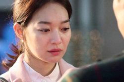 Cuộc sống như tù giam lỏng vì chồng quá gia trưởng