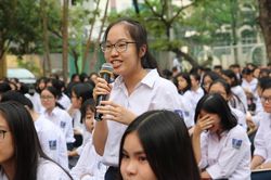 Không có đề minh họa, học sinh vất vả ôn thi THPT quốc gia