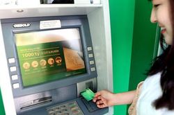 Phản ứng của 'đấng mày râu' khi có quy định có thể 'ủy quyền' cho vợ nhận lương!