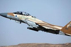 Quân đội Israel tấn công đáp trả lực lượng Hamas ở Gaza
