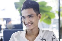 Mạc Văn Khoa chia sẻ khoảnh khắc đứng bên cánh gà nghe Hoài Lâm hát