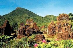 Bảo vệ 'di sản văn hóa lộ thiên'