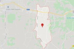 Ôtô cố tình vượt rào chắn gây tai nạn với tàu khách, 5 người bị thương
