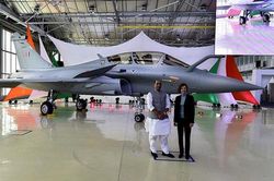 Ấn Độ đòi tiêm kích Rafale nhất định phải có thứ này để đánh bại Su-35 Nga