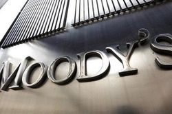 18 ngân hàng Việt Nam bị Moody's hạ triển vọng xuống 'tiêu cực'
