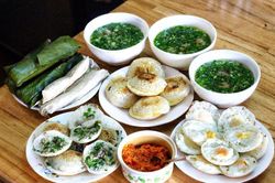 Lang thang ẩm thực đường phố xứ mù sương