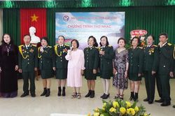 Giao lưu thơ nhạc 'Quân đội ta quân đội anh hùng'