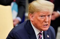 Luận tội ông Trump, đảng Dân chủ nhắm tới đích khác?