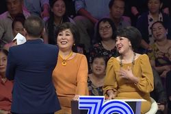 MC Lại Văn Sâm trêu chọc Hồng Vân khiến trường quay vui nhộn