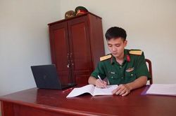 Vinh dự gắn bó với trung đoàn anh hùng