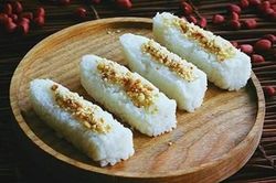 Cơm nắm trên đường hành quân