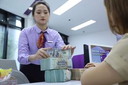 Moody's điều chỉnh triển vọng tín nhiệm của Việt Nam: Có đáng lo ngại?