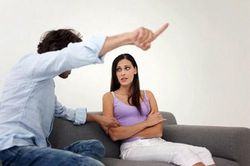 'Chiêu trò' của mẹ chồng khiến con dâu thành 'quái vật' trong mắt mọi người