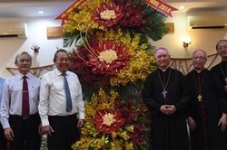 Phó Thủ tướng Trương Hòa Bình chúc mừng Giáng sinh Tòa giám mục Giáo phận Xuân Lộc