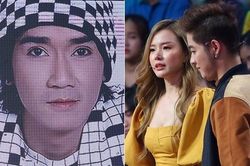 Kỳ Phương, Midu và dàn nghệ sĩ nghẹn ngào khi nhìn thấy hình ảnh cố nghệ sĩ Minh Thuận