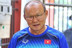 HLV Park Hang-seo ở lại Hàn Quốc thêm 2 ngày