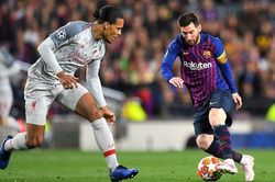 Pogba tái xuất đêm nay, Van Dijk không phục Messi