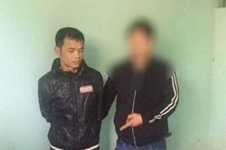 Cầm dao chém vào ô tô vì bị đèn xe chiếu vào mặt
