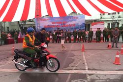 Hưởng ứng chương trình 'Vì an toàn giao thông Thủ đô'