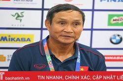 HLV Mai Đức Chung đề xuất VFF trích khoản tiền trong 100 tỷ cho các CLB địa phương