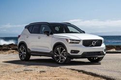 Volvo XC40 giá 1,75 tỷ đồng có gì để 'đấu' với BMW X1, Mercedes-Benz?