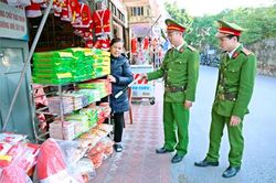 Tăng cường đảm bảo an ninh trật tự,an toàn giao thông dịp Lễ Giáng sinh