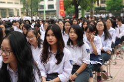 3.000 học sinh Hà Nội thi lại môn Toán: Đề khó hay thực lực kém?