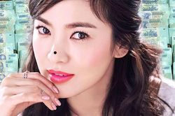 Nốt ruồi 'lộc vàng' của phụ nữ, báo trước cuộc đời ngập trong phú quý