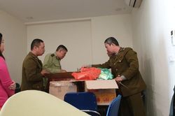 Giả danh bác sĩ, dụ dỗ người bệnh mua 'thần dược'