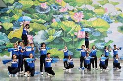 Cảng hàng không quốc tế Nội Bài tràn ngập không khí Giáng sinh
