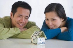 Lương chồng chuyển vào tài khoản vợ, cách nào?