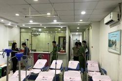 Công an giải cứu nữ bệnh nhân nghi bị giữ trong Phòng khám đa khoa Hồng Phúc
