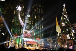 Nhà thờ Lớn Hà Nội lung linh huyền ảo trong đêm Giáng sinh