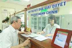 Năm 2020, 100% hồ sơ liên quan thủ tục hành chính sẽ được giải quyết đúng hạn, trước hạn