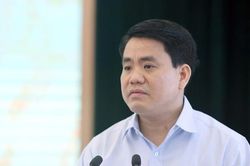 Chủ tịch Hà Nội cấm cán bộ dùng xe công đi chơi Tết