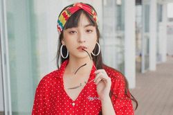 Gu thời trang đời thường vừa sexy vừa nữ tính của Hồng 'Mắt Biếc'
