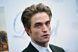Robert Pattinson cảm thấy có sự kết nối với 'Người dơi'
