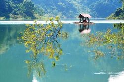 Quyến rũ hồ Thang Hen