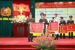 Công an TP.Hồ Chí Minh nhận Cờ thi đua xuất sắc của Bộ Công an