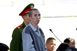 Kẻ siết cổ nữ sinh giao gà khai bị đồng bọn vu oan, viện kiểm sát đưa bằng chứng không thể chối cãi
