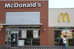 Hai nhân viên bị điện giật chết, McDonald's ở Peru bị phạt 254.000 USD